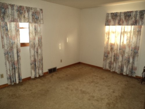 Property photo 6 - 3 Bedroom Ranch Home Real Estate Auction